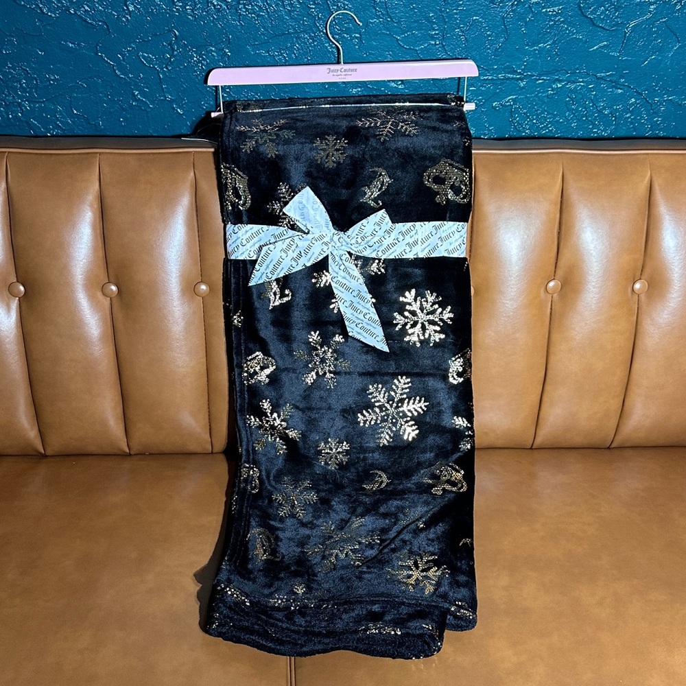 Juicy Couture Holiday Blanket Black and Gold Snowflakes